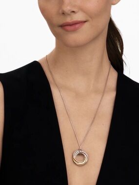 David Yurman Silver Necklace with Interlocking Rings